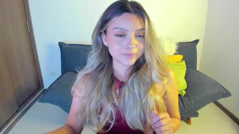 Snapshot of ary_cam230 chatting on February 1, 9:24 pm Zahaara online show from February 1, 9:24 pm