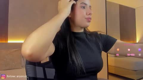 Snapshot of arya_ruiz chatting on February 17, 12:45 pm Arya online show from February 17, 12:45 pm