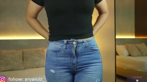 Snapshot of arya_ruiz chatting on March 19, 1:26 pm Arya online show from March 19, 1:26 pm