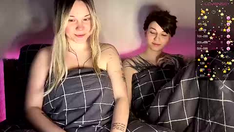 Arya brunett and Cassie blond online show from December 16, 5:17 am