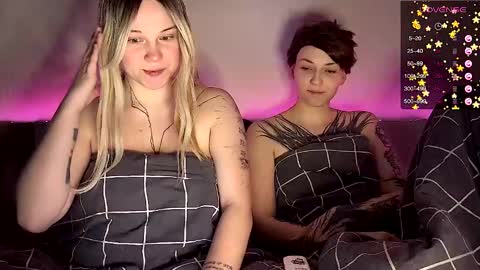 Arya brunett and Cassie blond online show from December 26, 5:15 am