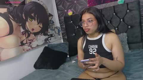 aryahmoonn online show from March 21, 4:50 am