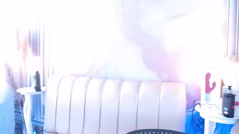 Ary  online show from March 10, 3:20 pm