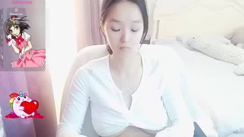 Lily online show from November 19, 3:28 am