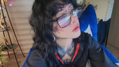 Snapshot of aryrousse chatting on March 24, 2:38 am Ary Rousse online show from March 24, 2:38 am