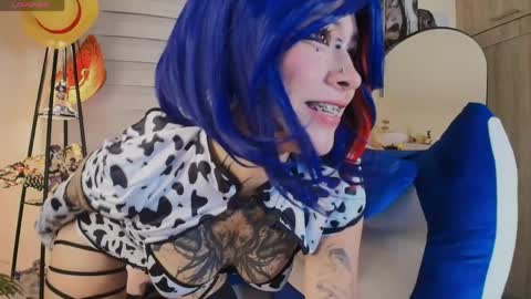 Snapshot of aryrousse chatting on April 6, 2:31 am Ary Rousse online show from April 6, 2:31 am