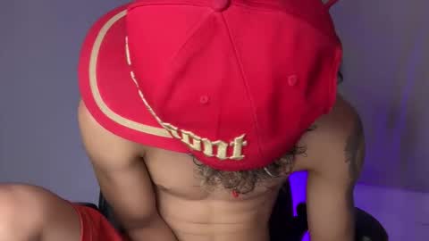 Snapshot of arzu_08 chatting on March 5, 7:21 pm arzu_08 online show from March 5, 7:21 pm