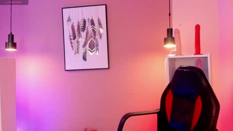 Asami  online show from December 10, 8:05 pm