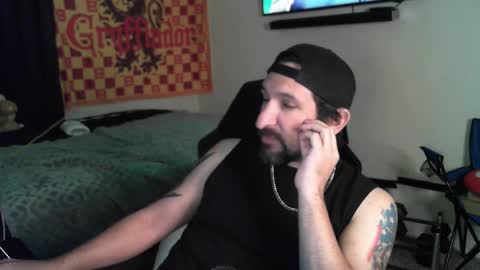 devilPup75 online show from October 19, 2:45 am