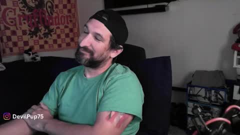 devilPup75 online show from November 17, 2:12 pm