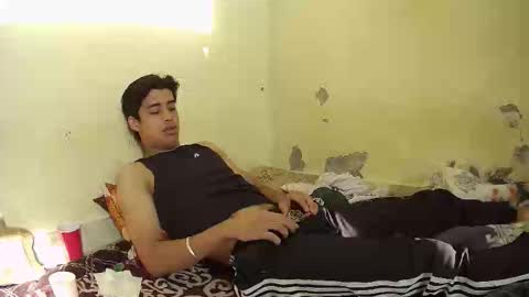 Snapshot of ash2730 chatting on November 16, 9:48 am ash2730 online show from November 16, 9:48 am