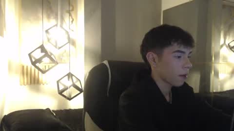 ash_kai online show from June 19, 7:17 pm