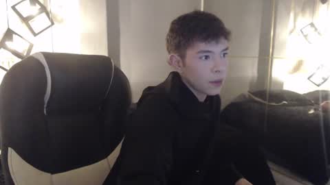 ash_kai online show from June 25, 7:51 pm