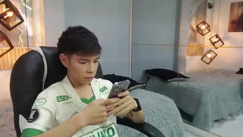 ash_kai online show from July 23, 8:29 pm