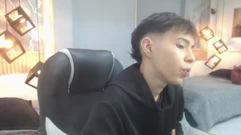 ash_kai online show from July 26, 7:43 pm