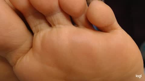 Snapshot of ash_nicefeet chatting on April 6, 2:31 am ashley online show from April 6, 2:31 am