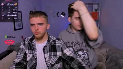 ash_raven_ online show from October 17, 8:00 pm