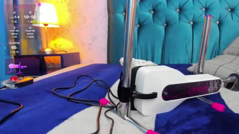ash online show from January 18, 10:49 pm