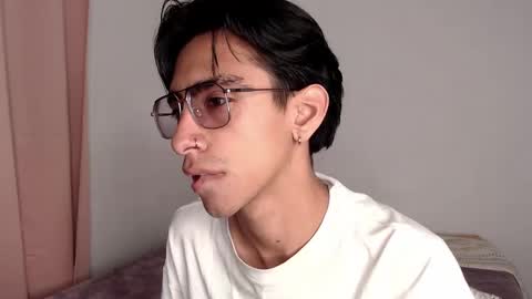 Ash online show from November 10, 12:31 am