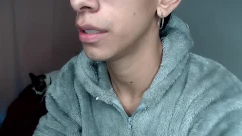 Ash online show from January 6, 10:23 pm