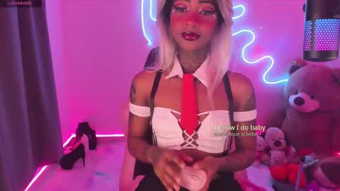 AshantiINDEPENDENT MODEL online show from February 22, 12:29 pm