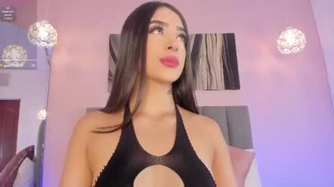 Snapshot of ashely_rous_ chatting on July 6, 8:11 pm Ashely online show from July 6, 8:11 pm