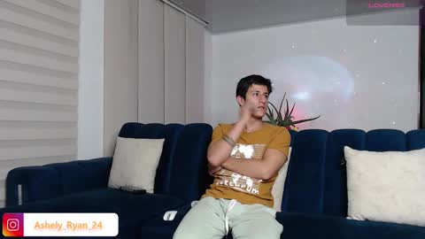 Ashley And Ryan  online show from February 11, 11:44 pm
