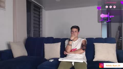 Ashley And Ryan  online show from September 13, 12:43 am