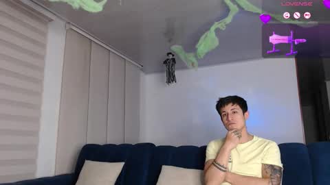 Ashley And Ryan  online show from October 4, 11:58 pm