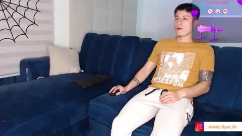 Ashley And Ryan  online show from October 28, 10:45 pm