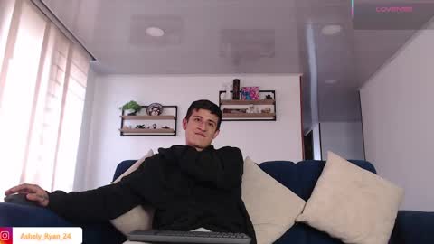 Ashley And Ryan  online show from May 4, 9:11 pm