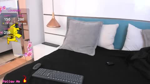 Ashkoreh online show from January 8, 8:22 pm