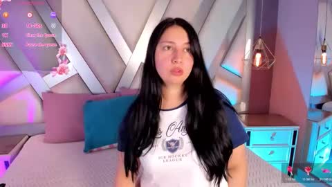 Snapshot of ashleey_bell_ chatting on May 5, 12:13 pm Ashley online show from May 5, 12:13 pm