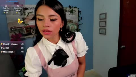 Snapshot of ashleey_johnson chatting on February 22, 1:35 pm linda online show from February 22, 1:35 pm