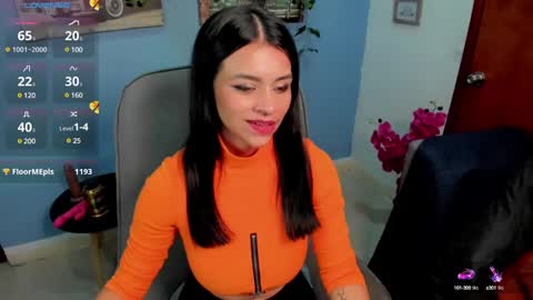 Snapshot of ashleey_johnson chatting on February 27, 5:15 pm linda online show from February 27, 5:15 pm