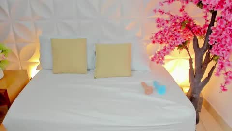 ASHLEY online show from February 9, 3:00 am