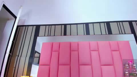 Ashly online show from January 5, 1:04 pm