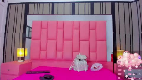 Ashly online show from February 8, 11:33 am