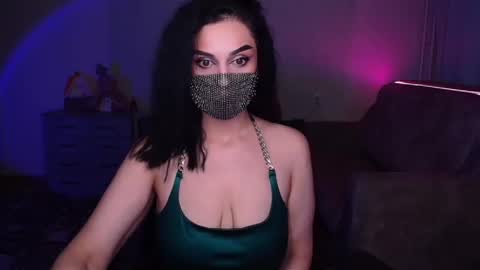   Yasmina   online show from December 25, 4:01 am