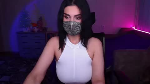   Yasmina   online show from January 8, 5:05 am