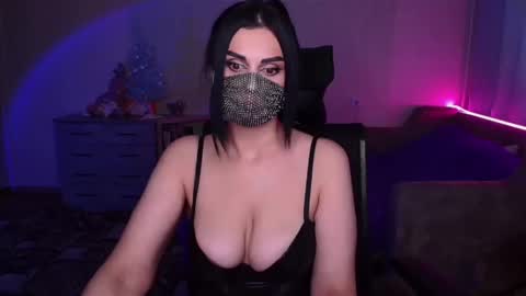   Yasmina   online show from January 22, 6:20 am