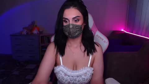   Yasmina   online show from February 23, 5:56 am