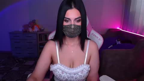   Yasmina   online show from March 3, 3:52 am