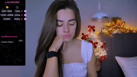 Ashley online show from December 20, 3:30 pm