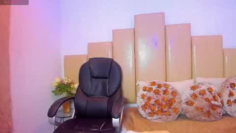 ashley online show from July 7, 4:04 am