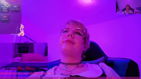 Snapshot of ashley_angel_love chatting on October 4, 8:34 am Angel Ashley Love online show from October 4, 8:34 am