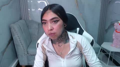 Snapshot of ashley_blum_v chatting on October 1, 1:33 am ashley_blum_v online show from October 1, 1:33 am