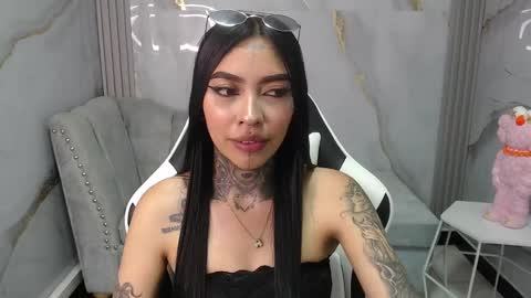 Snapshot of ashley_blum_v chatting on October 2, 8:16 pm ashley_blum_v online show from October 2, 8:16 pm