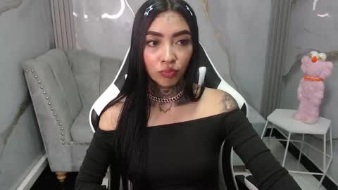 Snapshot of ashley_blum_v chatting on October 3, 8:28 pm ashley_blum_v online show from October 3, 8:28 pm