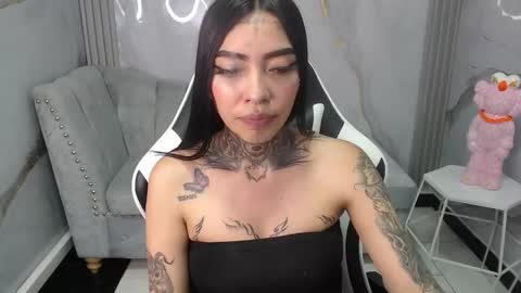 Snapshot of ashley_blum_v chatting on October 18, 8:42 pm ashley_blum_v online show from October 18, 8:42 pm